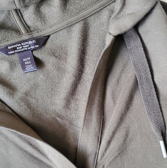 XS | Banana Republic Pullover | Olive Green | NEVER WORN - Picture 2 of 4